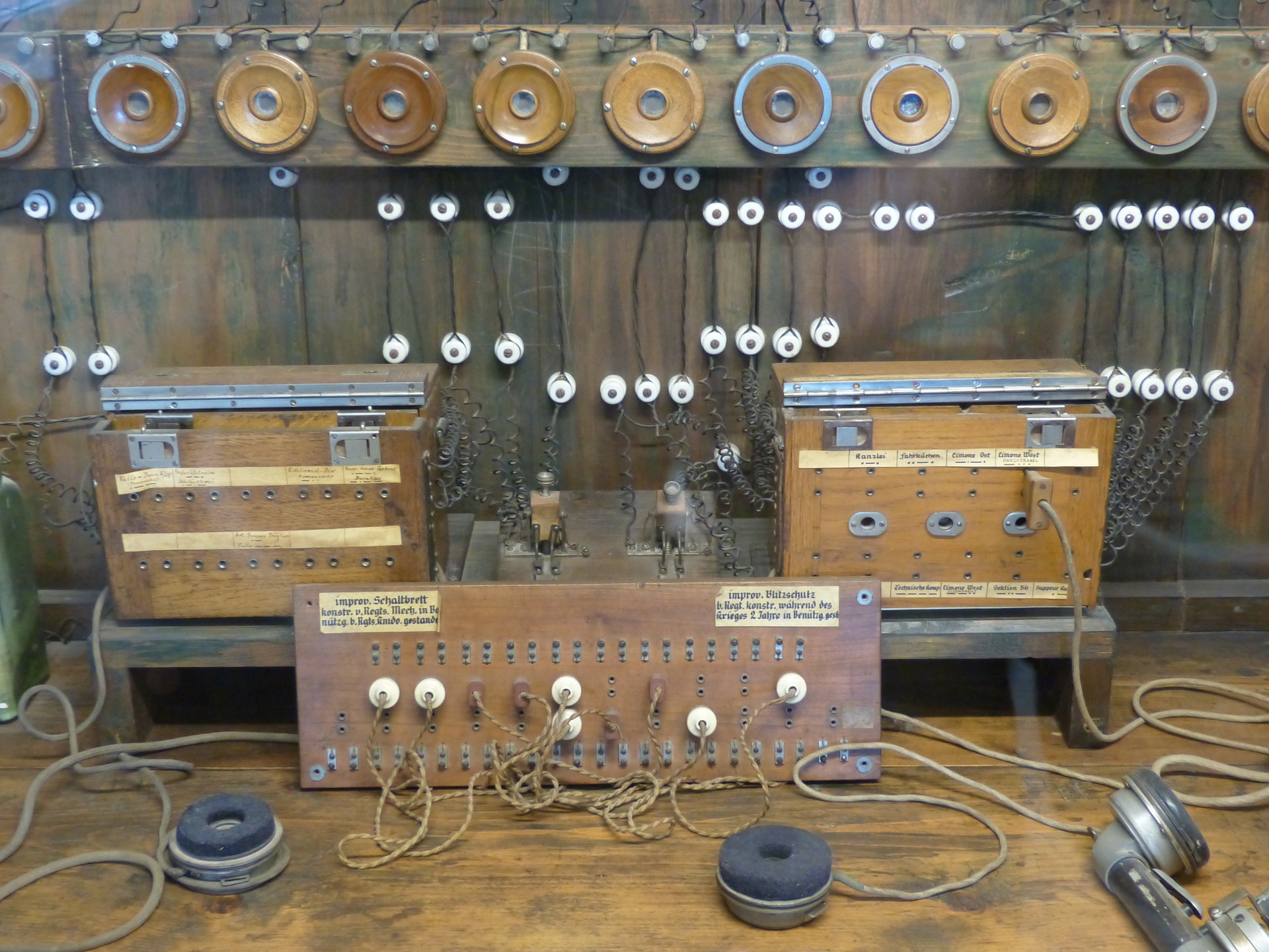 telephone-system-122820_1920